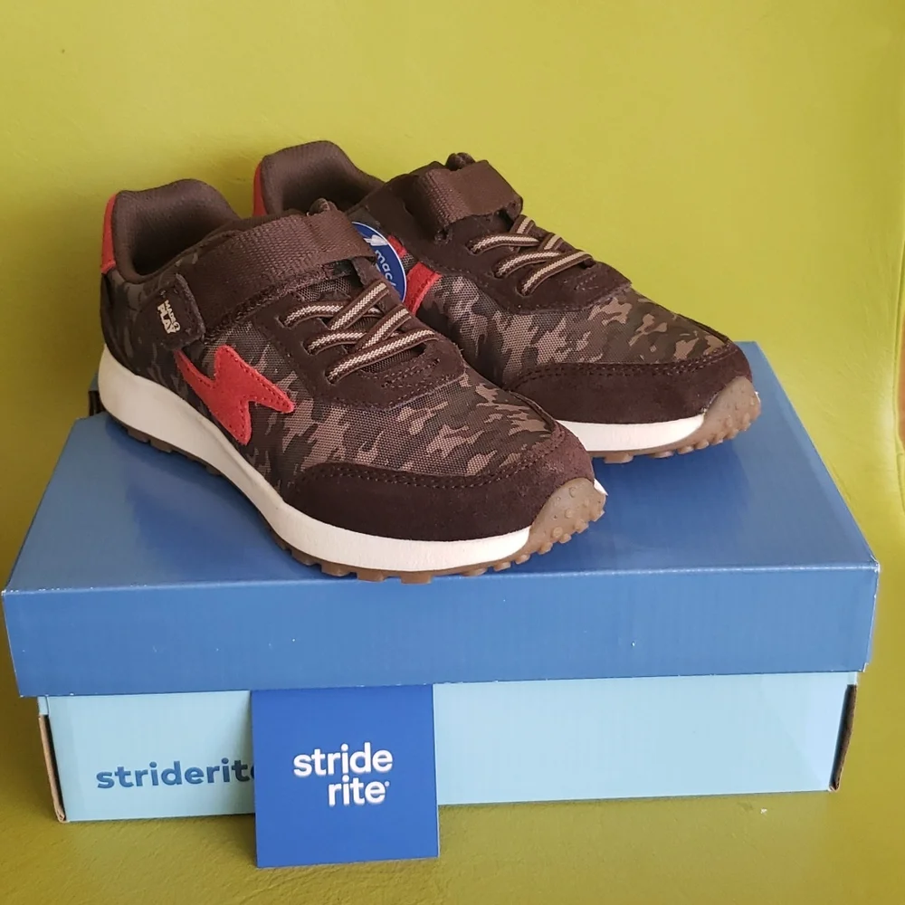 M2P ZIPS JOGGER CAMO UNISEX SNEAKERS